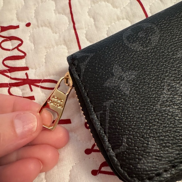 Small Monogram Black credit card case - Picture 2 of 3